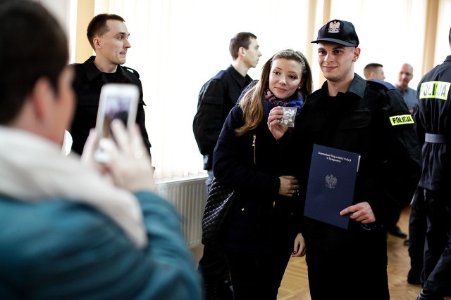 W Komendzie Wojewódzkiej Policji w Bydgoszczy odbyła się uroczystość ślubowania nowych funkcjonariuszy policji.