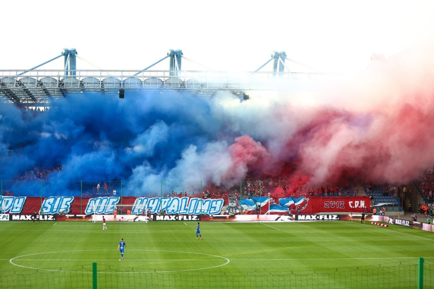 Pożar na trybunach stadionu Wisły Kraków. Klub szacuje straty, policja sprawdza czy doszło do przestępstwa
