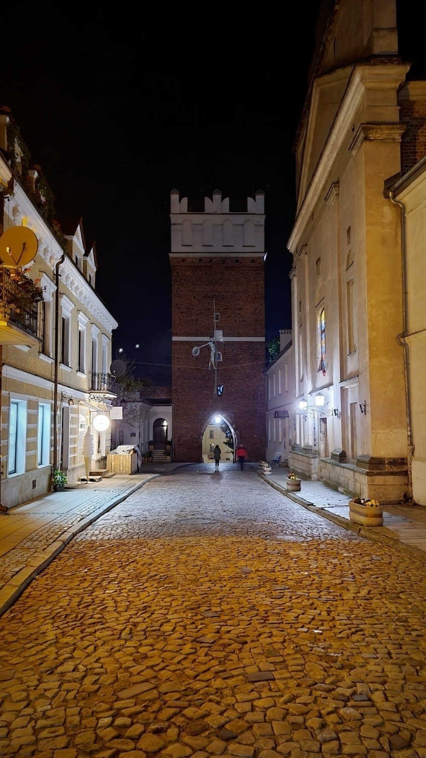 Prezent na Dzień Matki w Sandomierzu. Bilety do atrakcji turystycznych dla mam za symboliczną złotówkę