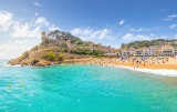 7 najpiękniejszych plaż w Hiszpanii. Są idealne na wypoczynek i relaks w wakacje. Jakie atrakcje oferują?