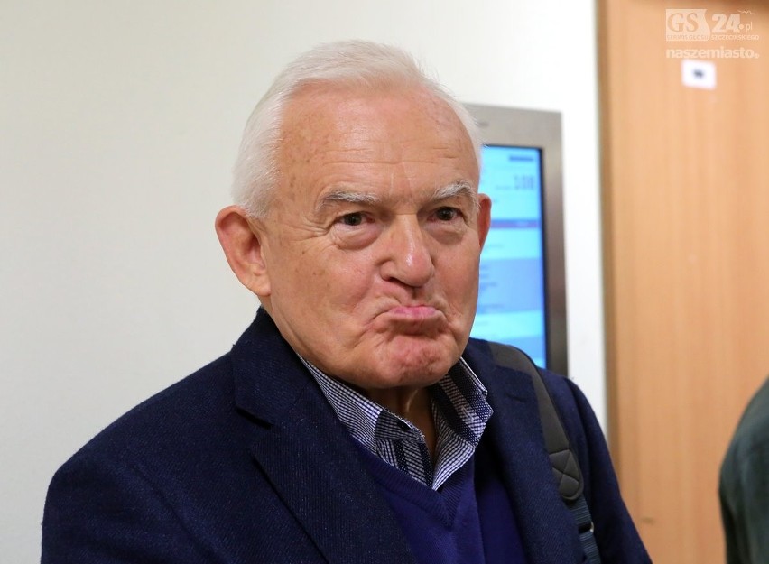 Były premier, Leszek Miller, zeznaje w sądzie w Szczecinie 