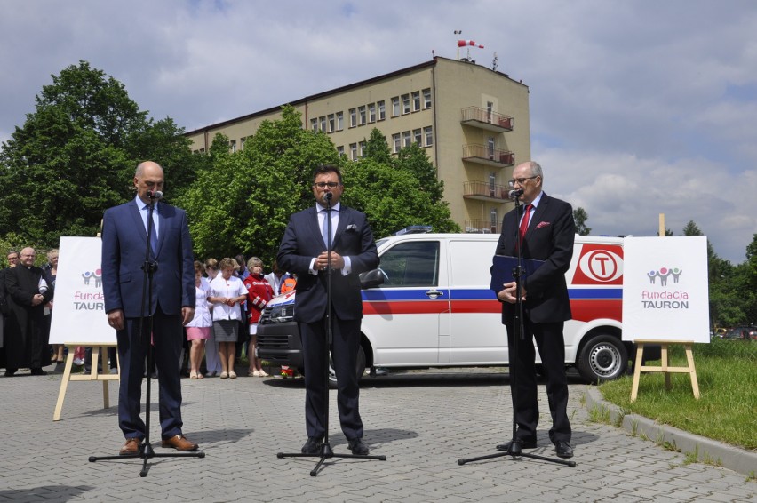 Szpital Wielospecjalistyczny w Jaworznie ma nową karetkę...