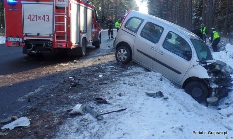 Wypadek na drodze Ruda - Ciemnoszyje. DK65 była częściowo...