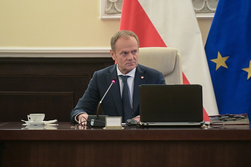 „Nietypowe posiedzenie rządu”. Premier Donald Tusk zaprosił specjalnych gości w związku z sytuacją na Bliskim Wschodzie