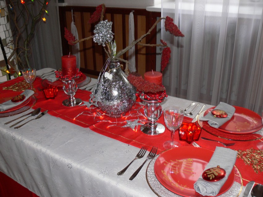Świąteczna wystawa stołów w sandomierskiej "marmoladzie" (ZDJĘCIA)