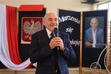 Czesław Lang patronem szkoły podstawowej w Kołczygłowach. Duma rozpiera (WIDEO)