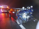 Wypadek na S5 w Niewieścinie pod Świeciem. Dwie osoby ranne [zdjęcia]