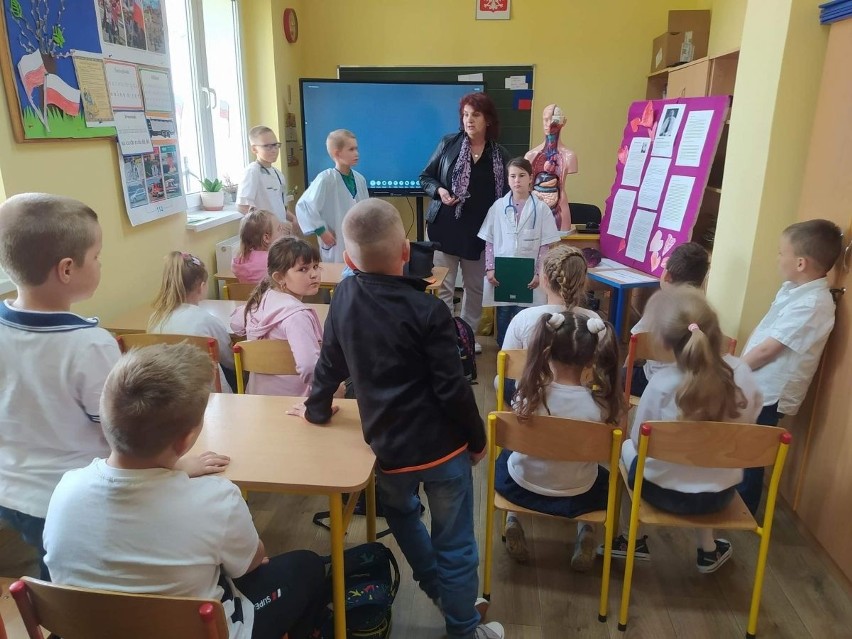 Tegoroczne Święto Szkoły w Węgiersku nawiązywało do nauki
