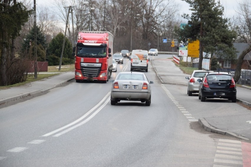 Ostrów. Ile wytrzyma most na Dunajcu? Powiat czeka na opinie ekspertów