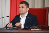 Po pytaniach radnego PiS Marcin Gołaszewski rezygnuje z jednej rady nadzorczej 