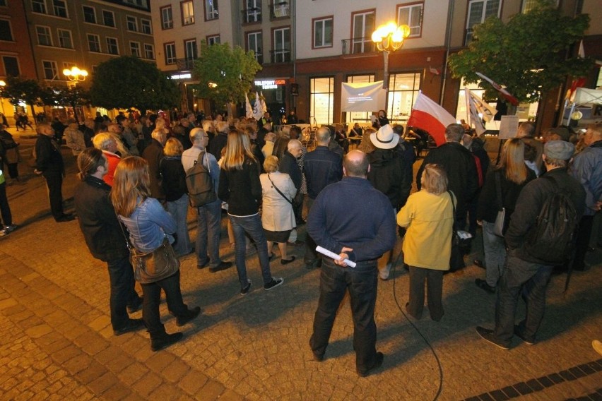 Nocne Czytanie Konstytucji we Wrocławiu, 02.05.2016