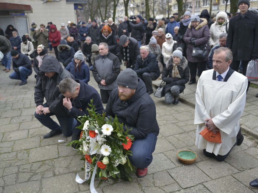 W uroczystościach pogrzebowych uczestniczyły najważniejsze...