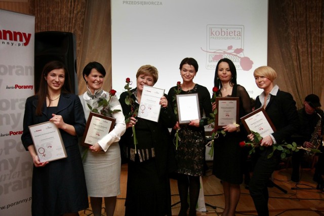 Na zdjęciu od lewej: córka Joanny Kaczyńskiej - Ewelina, Małgorzata Pawluczuk, Bożena Bednarek, Katarzyna Rutkowska, Monika Kościuszkiewicz, Marzena Ostrowska