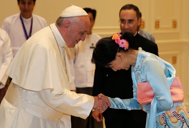 Papież Franciszek i Aung San Suu Kyi
