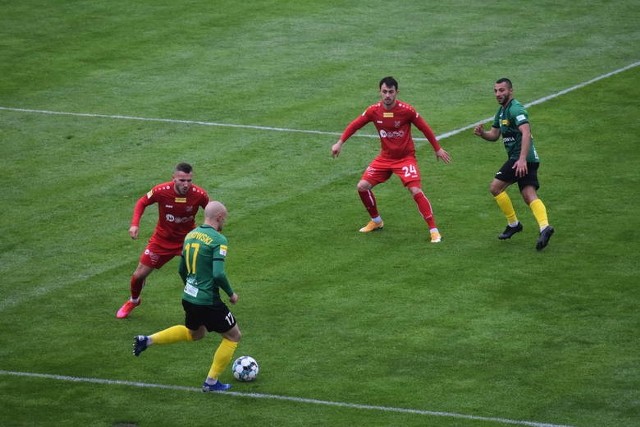W meczu ligowym 2 maja GKS Jastrzębie wygrał z Odrą 3:0. W sobotę 17 lipca oba zespoły zagrały w sparingu.