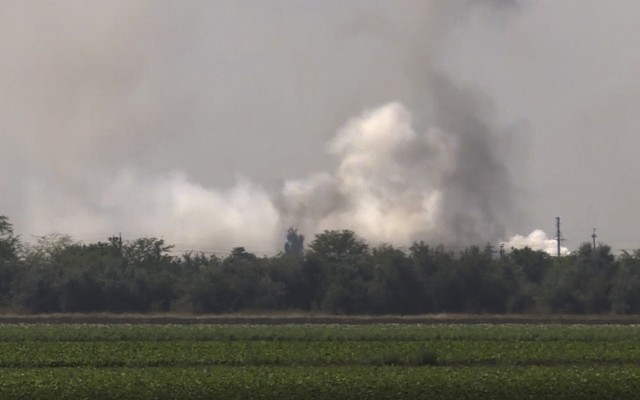 W czwartek wieczorem pojawiły się doniesienia o potężnych wybuchach w pobliżu rosyjskiej bazy lotniczej Belbek na Krymie. Zdjęcie ilustracyjne
