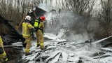 Pożar budynku w Kaliszu. Strażacy szybko ugasili ogień