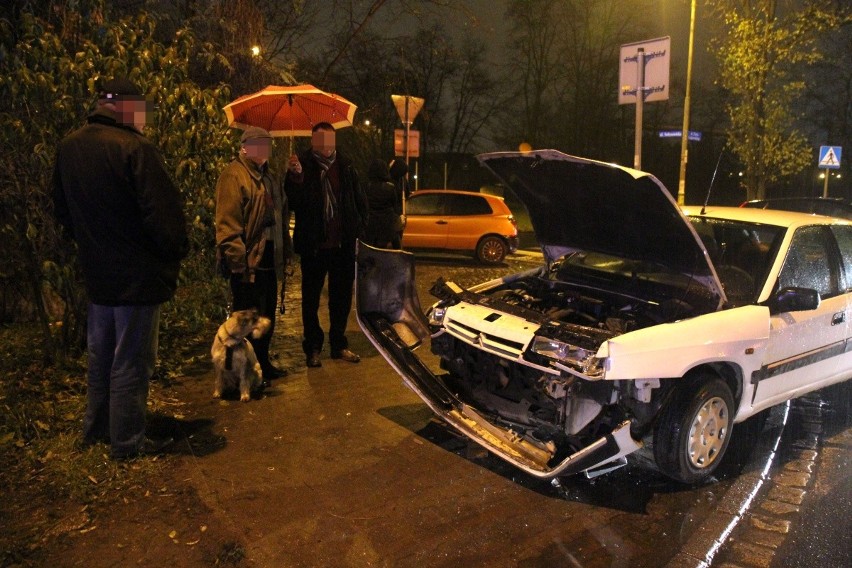 Wrocław: Wypadek na ulicy Czajkowskiego (ZDJĘCIA)