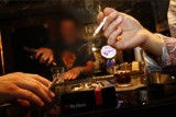 Wrocławska kawiarnia zakazuje palenia po 37 latach. Gdzie można jeszcze wejść z papierosem?