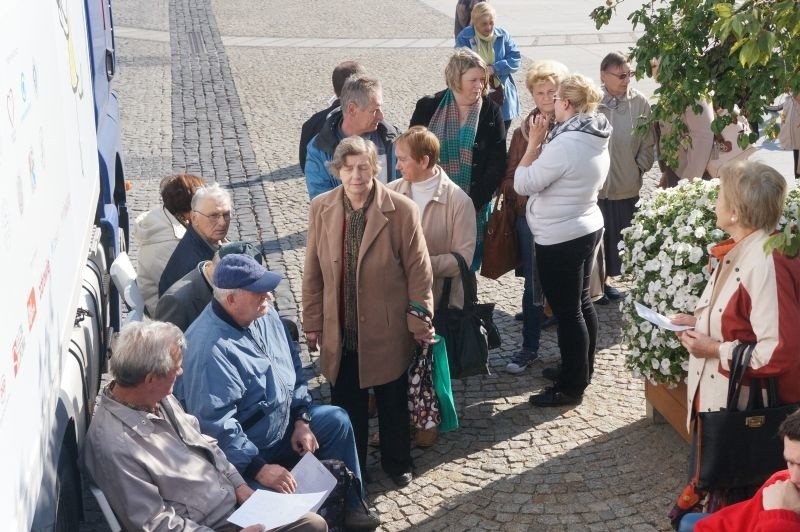 Rynek Kościuszki. Akcja: Mamo, tato, dbajmy o serce (zdjęcia, wideo)