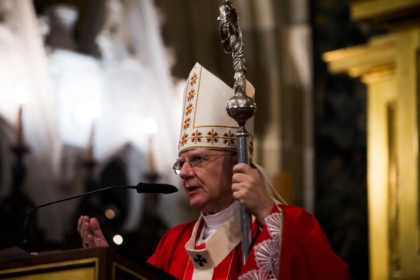 I Liceum Ogólnokształcące im. Karola Marcinkowskiego w...