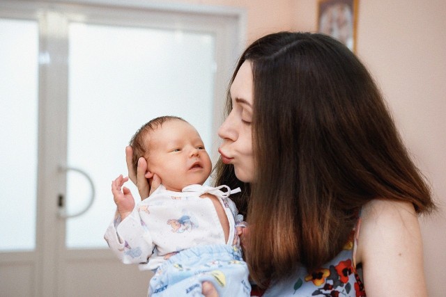 W szpitalu w Świebodzinie po porodzie można skorzystać z rehabilitacji poporodowej.