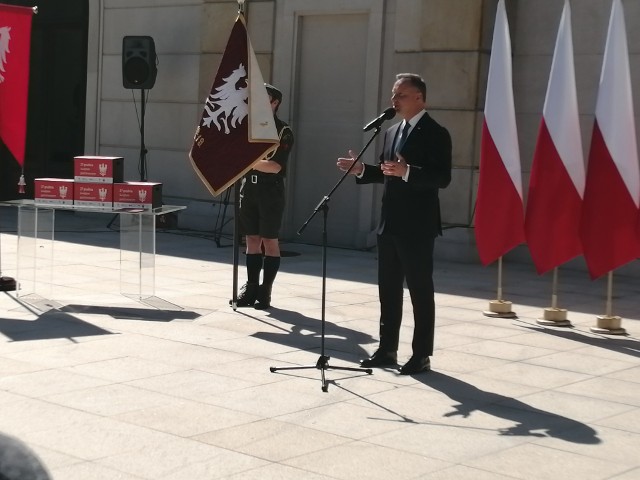 Dołożę starań, by dzień 27 grudnia stał się świętem państwowym - obiecuje prezydent Andrzej Duda