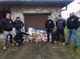 Kibice Kotwicy Kołobrzeg uzbierali tonę karmy dla zwierzaków w potrzebie