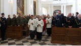 Pielgrzymka służb mundurowych na Święty Krzyż. Trwa tygodniowy odpust w najstarszym polskim sanktuarium. Zobaczcie zdjęcia