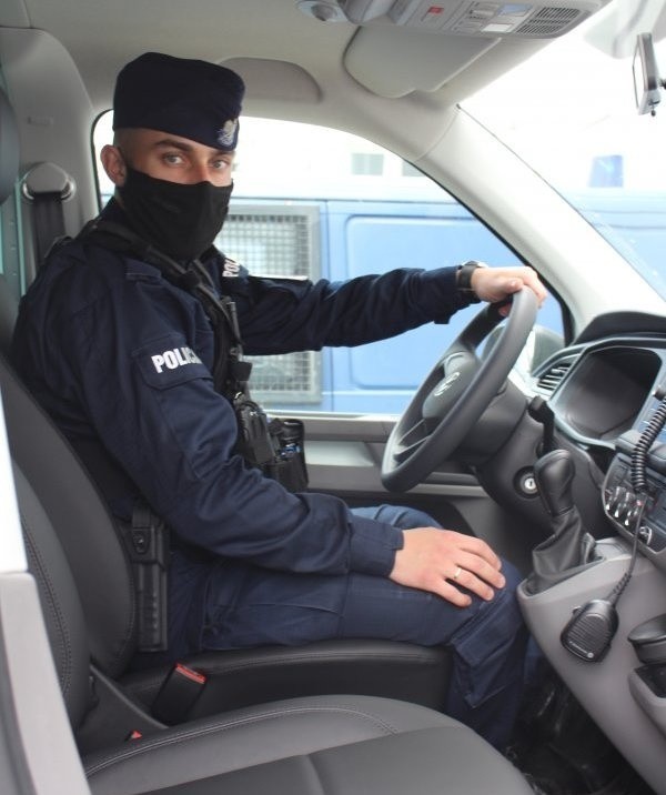 Nowy radiowóz dla Komisariatu Policji w Gorzycach