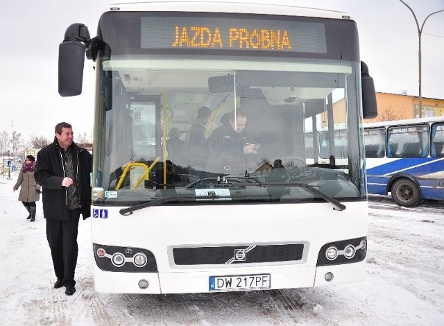 Janusz Paruzel, prezes Przedsiębiorstwa Miejskiej Komunikacji Samochodowej w Tarnobrzegu był po pierwszej próbnej jeździe, zadowolony z tego, jak spisuje się sprawdzany autobus.