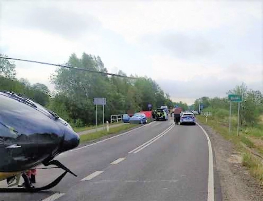 Tragedia w Dąbkach 2.06.2022 r. Nie żyje rowerzysta potrącony przez samochód