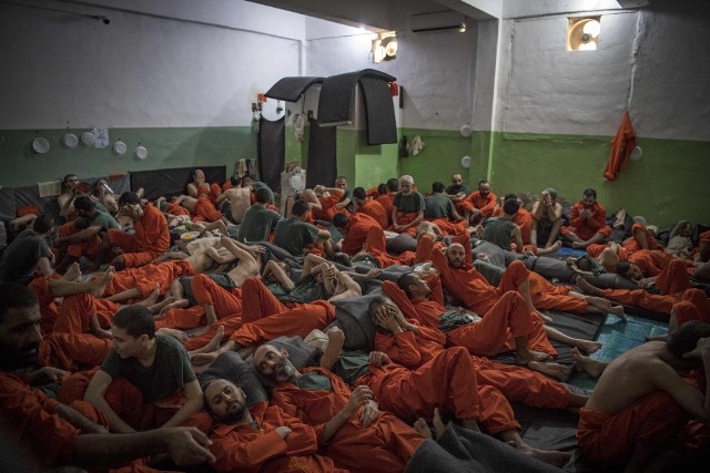 Osadzeni w syryjskim więzieniu.