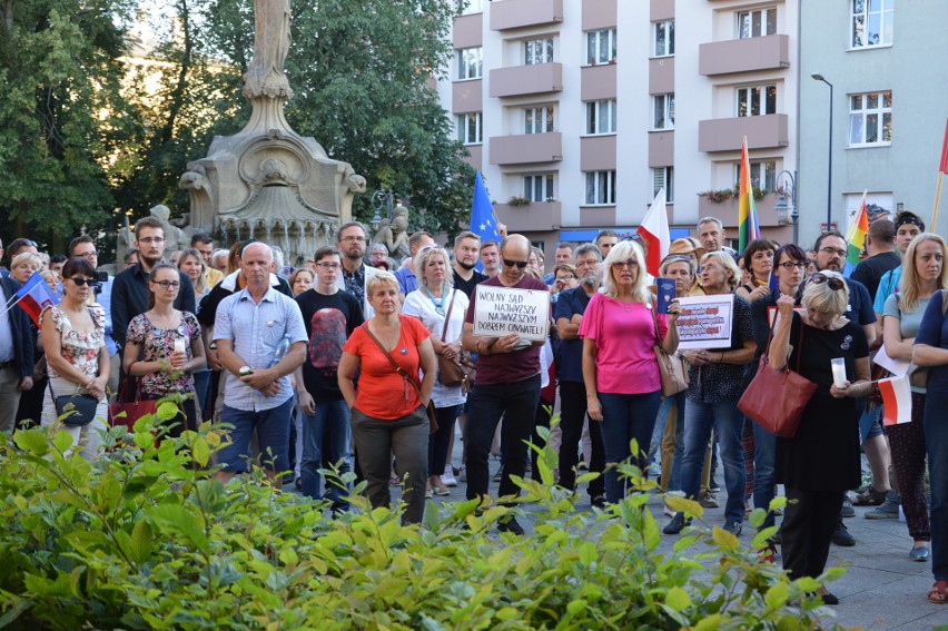 Opole, 3 lipca 2018. Protest w obronie Sądu Najwyższego.