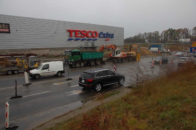 Prace przy przebudowie ulicy Czekoladowej trwają