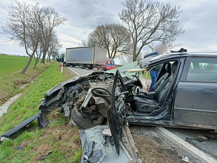 Poważny wypadek w Krotoszynie. Jedna osoba trafiła do...