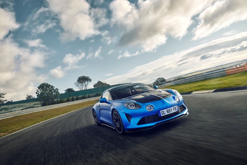 Alpine A110 R jest od dawna oczekiwaną wersją, która...