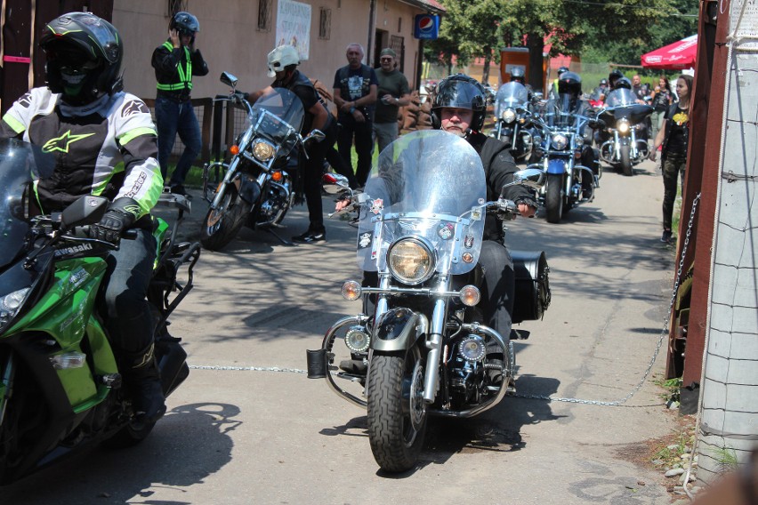 Motocykliści przejechali ulicami Libiąża i Oświęcimia. Ich maszyny robią wrażenie [ZDJĘCIA]