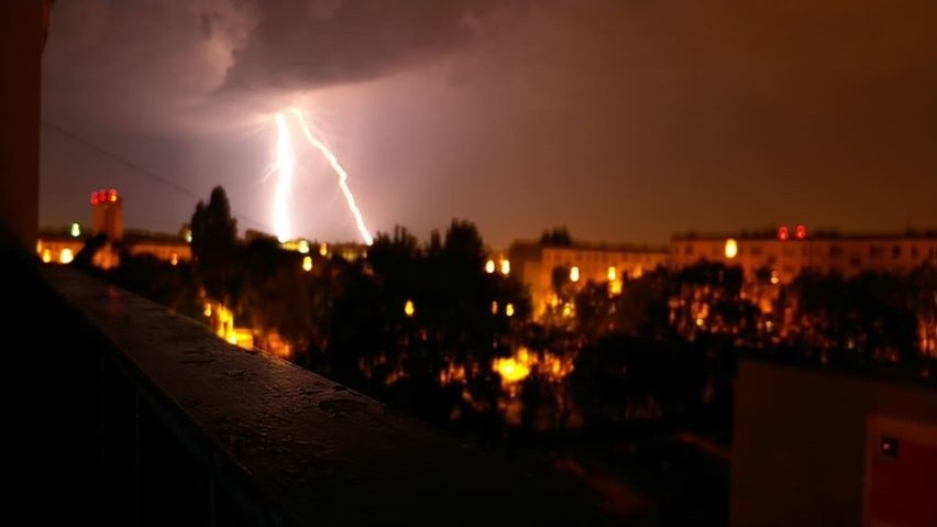 W nocy ze środy na czwartek burza w Poznaniu była gwałtowna...