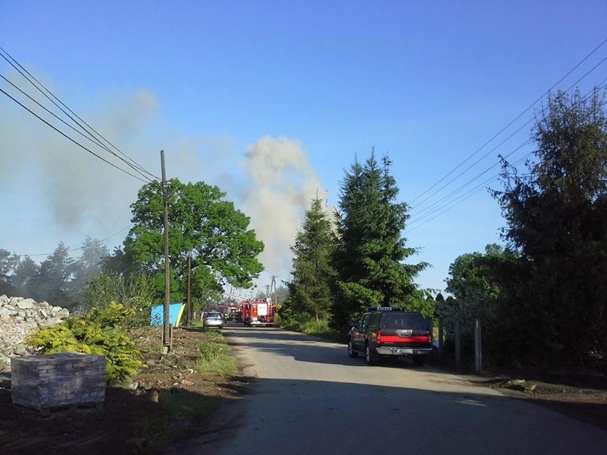 Spłonął dach byłego kościoła w Nieboczowach