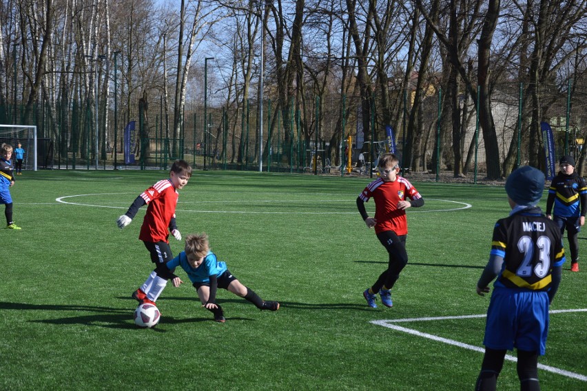 Hepamos Cup w Proszowicach. Mali piłkarze rywalizowali na sztucznej murawie