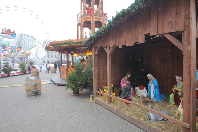 Betlejem Poznańskie: Ukradli figurę Jezuska z szopki na placu Wolności w Poznaniu