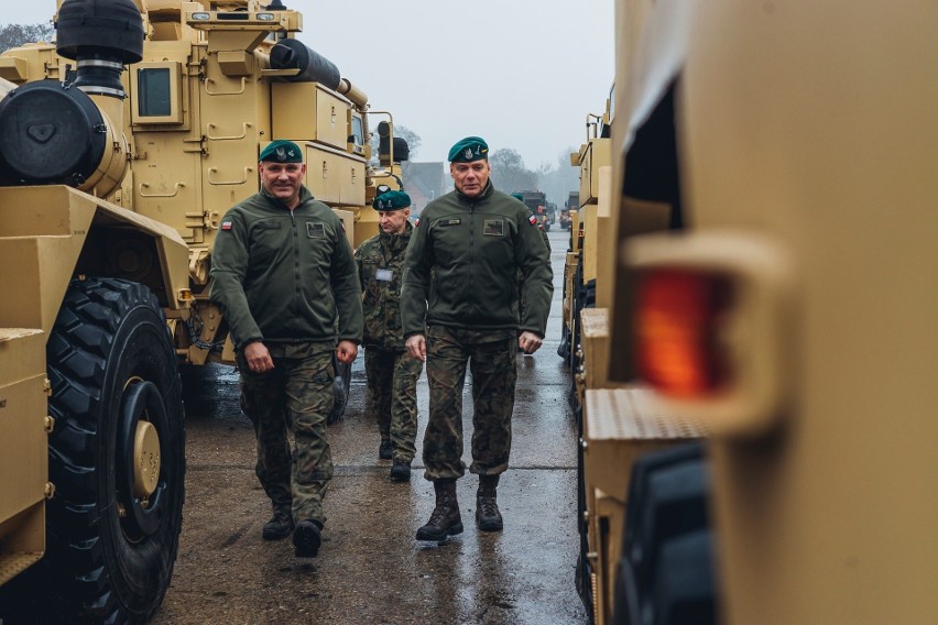 63 pojazdy MRAP trafiły do batalionu remontowego w Czarnem,...