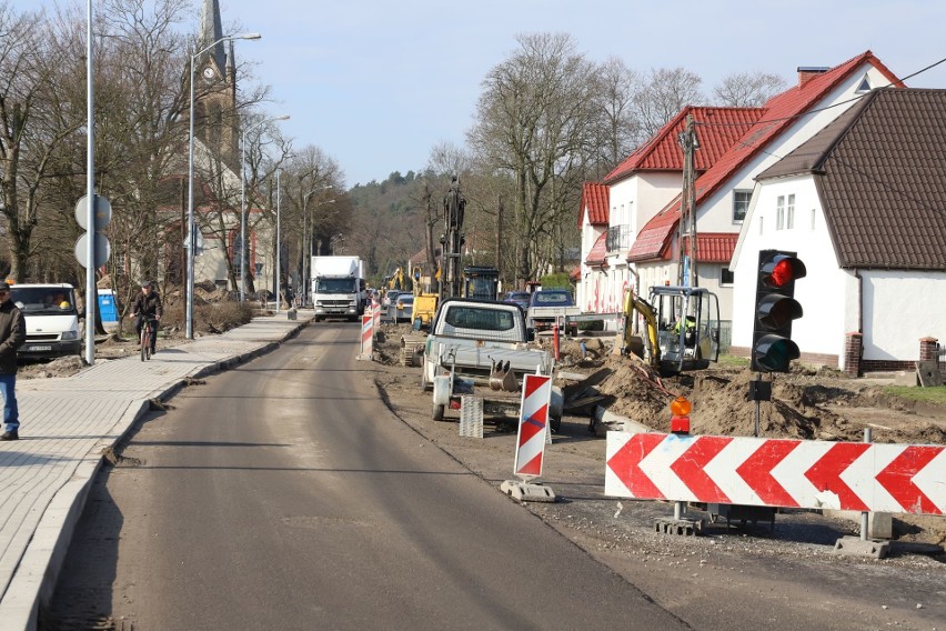 Prace na ul. Kostrzyńskiej trwają już 22. miesiąc.