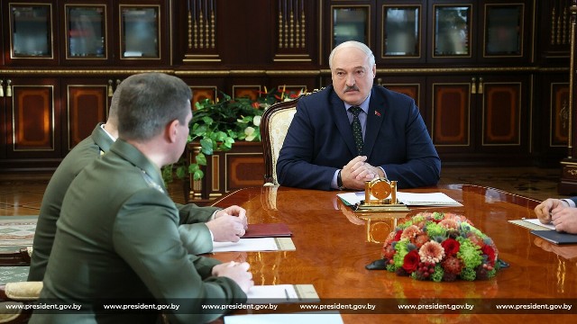 Łukaszenka spotkał się z szefami struktur siłowych.