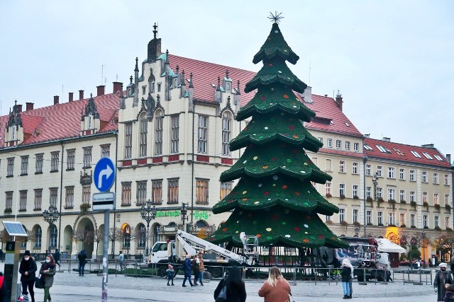 Choinka we wrocławskim Rynku oficjalnie zostanie rozświetlona 6 grudnia 2020 r.