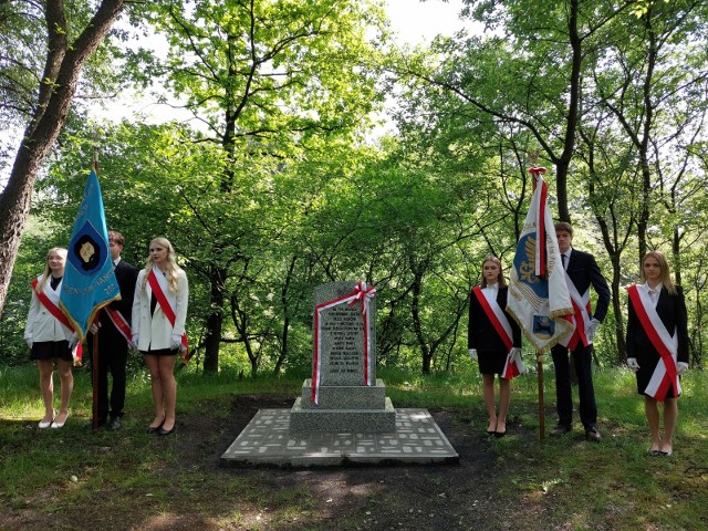 Oficjalne odsłonięcie pomnika weteranów trzech powstań śląskich w Mysłowicach.