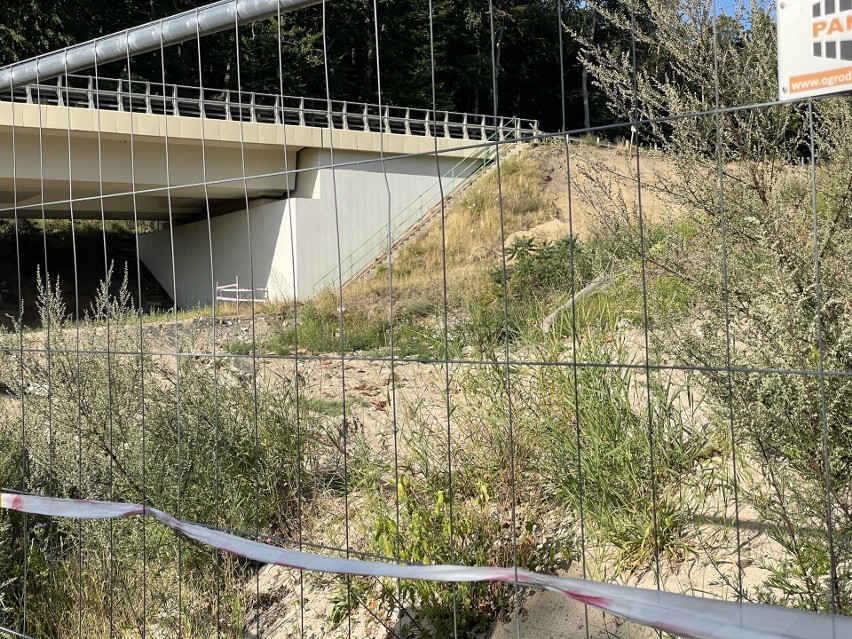 Trwają prace przy budowie wiaduktu na odcinku drogi S3 koło Międzyzdrojów. Planowane otwarcie w II kwartale 2024 roku