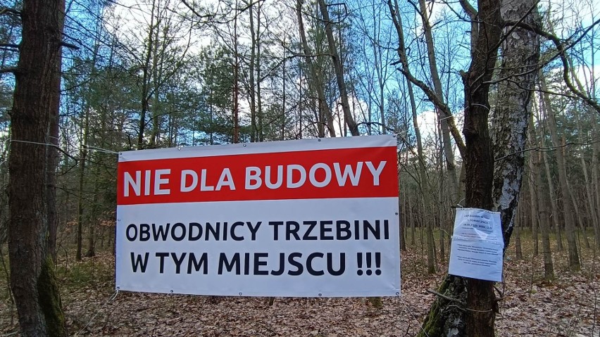 Protestowali przeciwko planom budowy obwodnicy Trzebini. Nie...