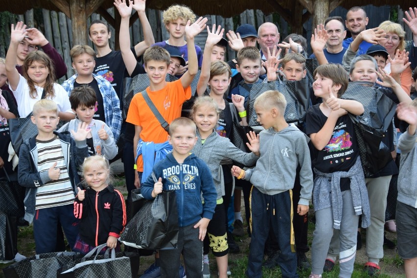 26 dzieci w wieku od 5 do 16 lat wypoczywa w Pruszczu...